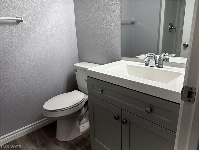 Building Photo - 3915 Cll Tereon