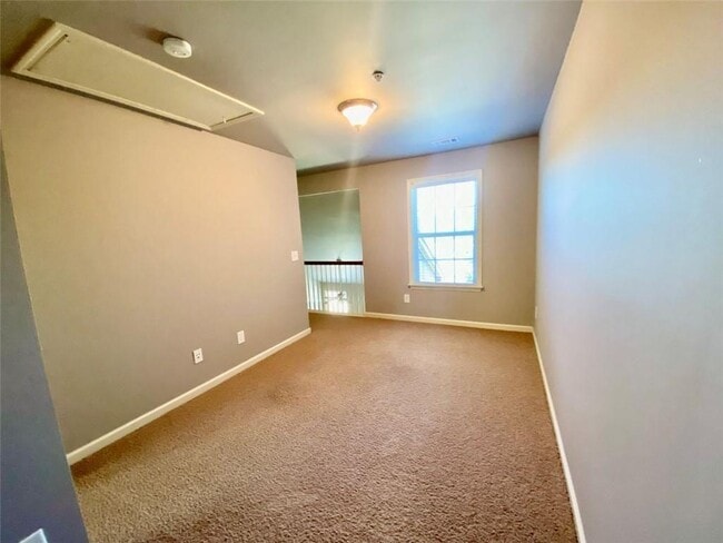 Building Photo - 3322 Castleberry Village Dr