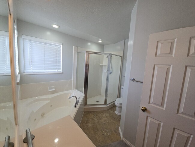 Building Photo - 1361 N 325 E