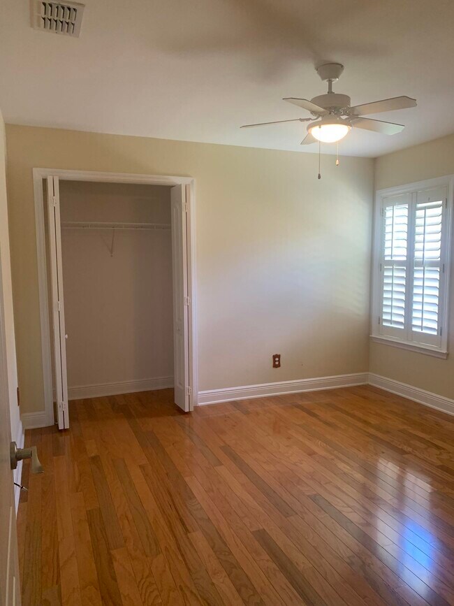 Building Photo - 4716 Plantation View Dr