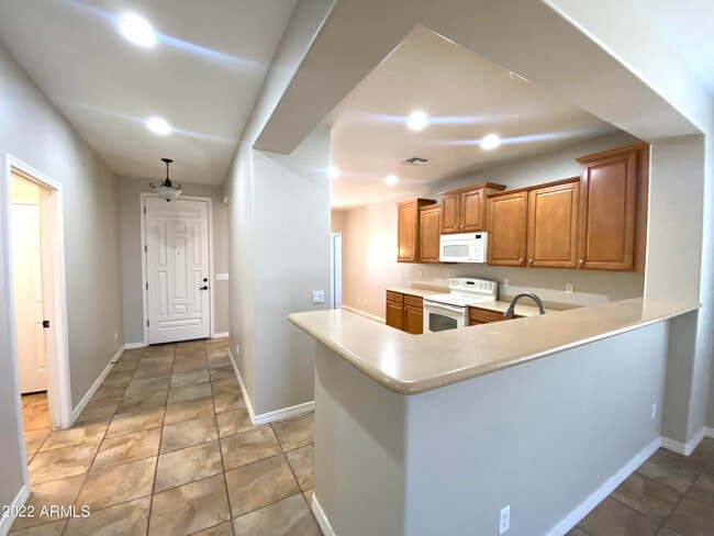 Building Photo - 182 W Twin Peaks Pkwy