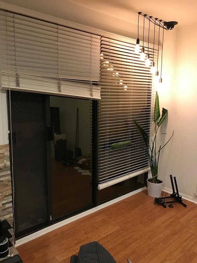 Entrance to Main Balcony - 609 S El Molino Ave