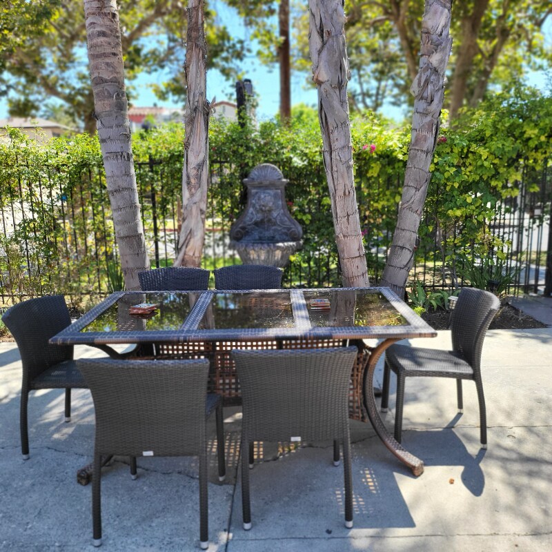 Building Photo - 829 N Formosa Ave