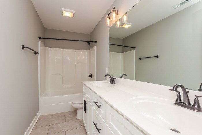 Building Photo - 1267 Bluebird Rd