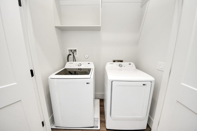 Building Photo - 6018 Knox St