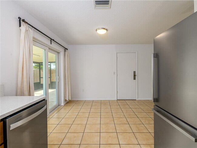 Building Photo - 11422 Wheeling Dr