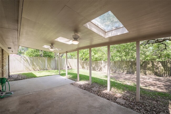 Building Photo - 809 Newport Blvd