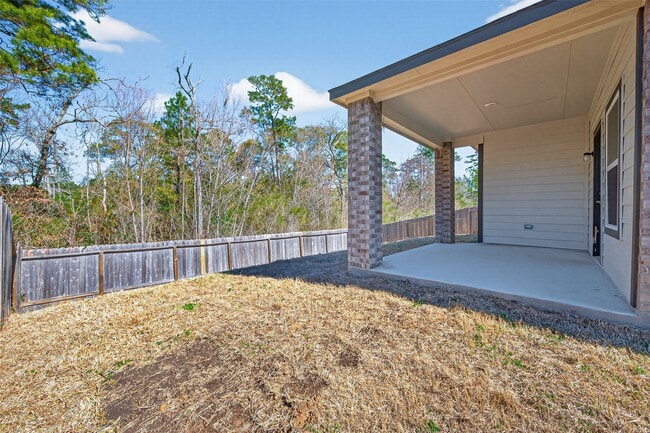 Building Photo - 15059 Meadow Glen N