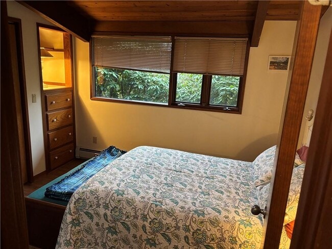 Building Photo - 278 Charlestown Beach Rd