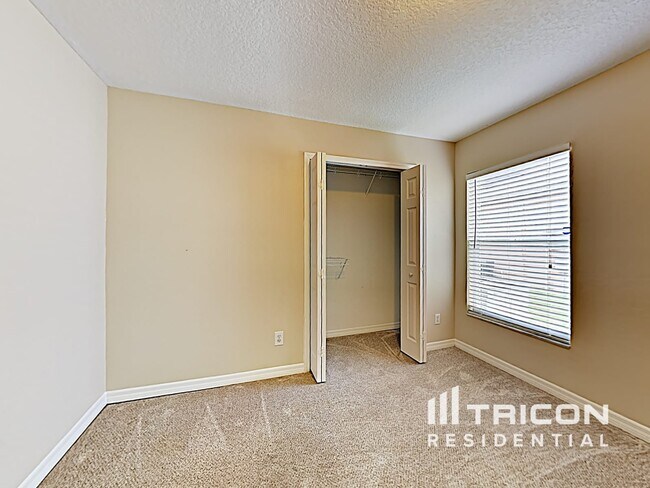 Building Photo - 23145 Emerson Way