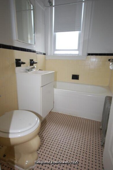 Building Photo - 1334 Commonwealth Ave