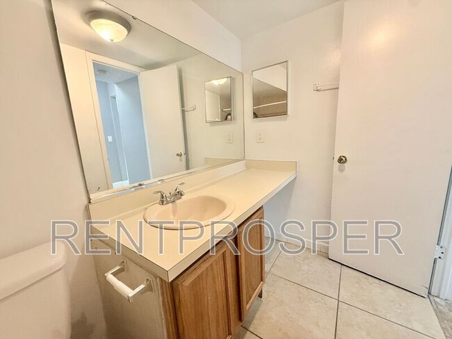 Building Photo - 4151 S Semoran Blvd