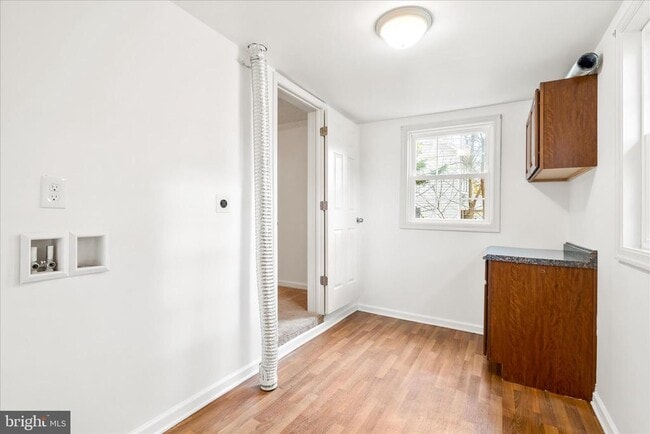 Building Photo - 2060 Flag Marsh Rd