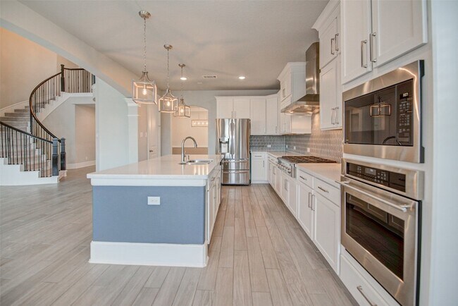 Building Photo - 67 Springtime Creek Dr