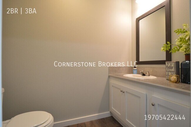 Building Photo - 1116 Colton-A