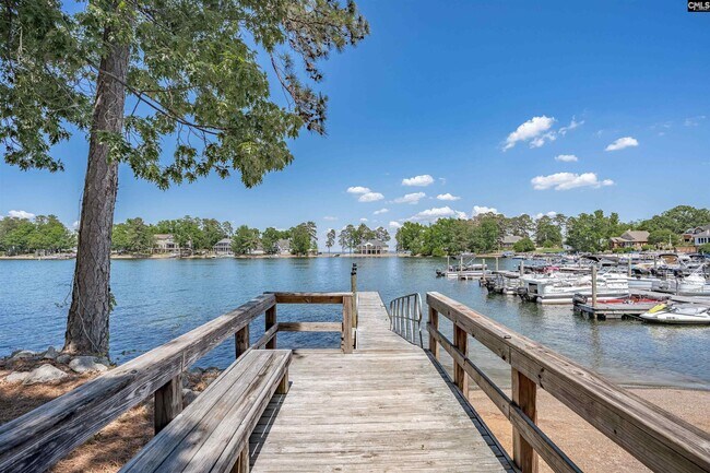 Building Photo - 301 Harbor Heights Dr