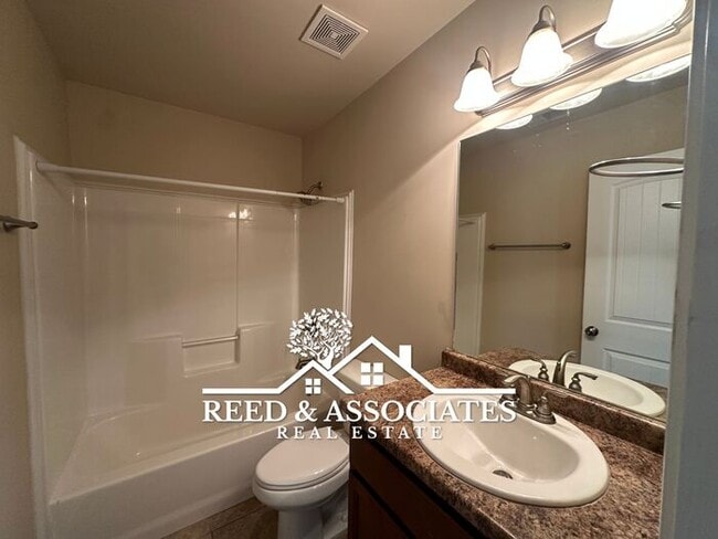 Building Photo - Just Minutes Away from DeSoto County Schools!