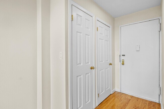 Building Photo - 1225 John F. Kennedy Blvd