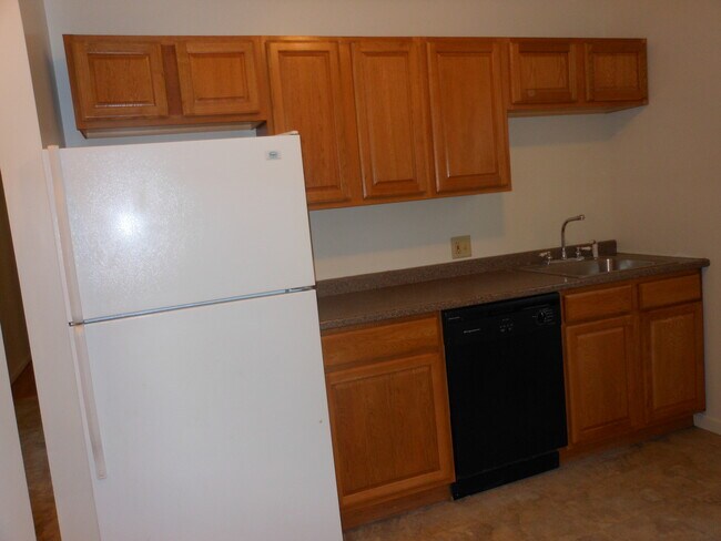 Primary Photo - 6253 Cates Ave