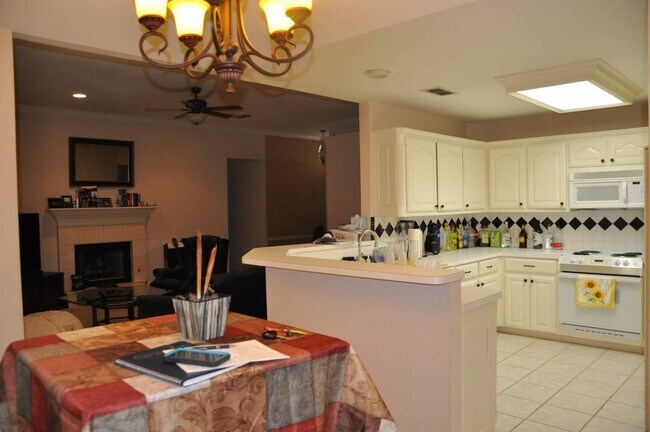 Building Photo - 5715 Persimmon Drive