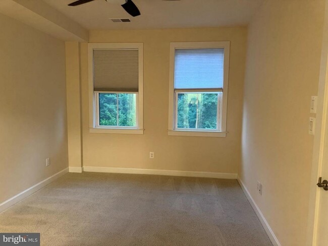 Building Photo - 3165 Virginia Bluebell Ct