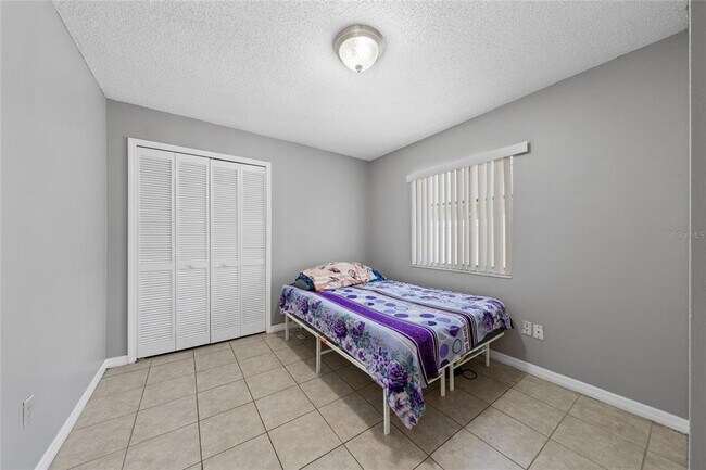 Building Photo - 4855 Kingston Cir