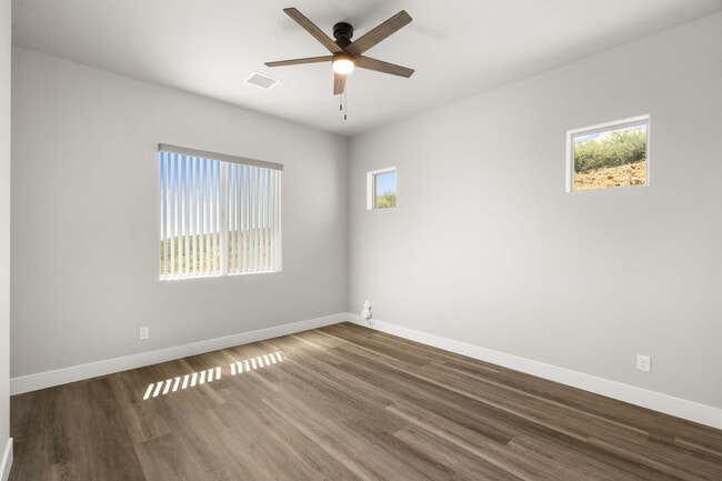 Building Photo - 15690 E Orch Vw Rd