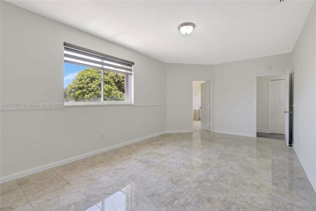 Building Photo - 15638 SW 91st Ln