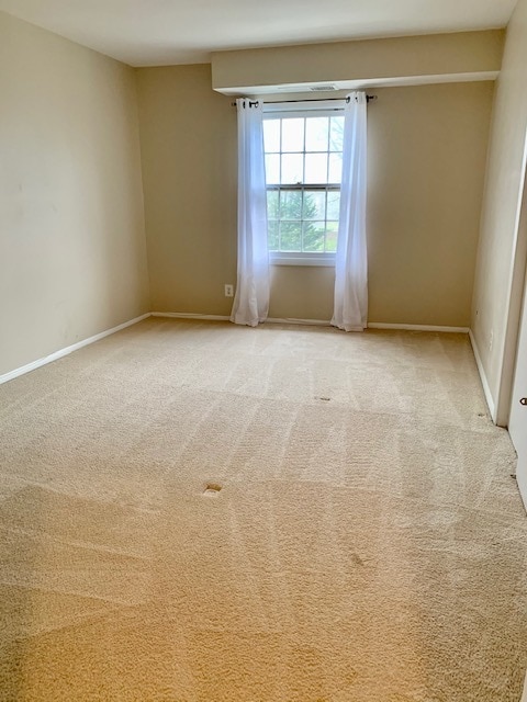 Building Photo - 3945 Lyndhurst Dr