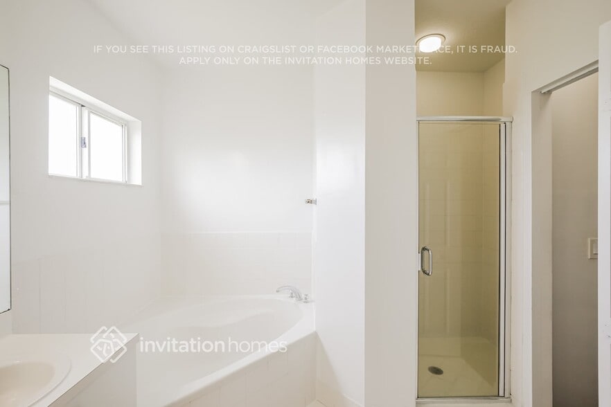 Building Photo - 22121 SW 87th Pl