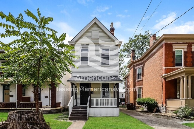 Primary Photo - 1525 Greenup St