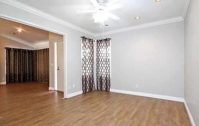 Building Photo - Cute 4 Bedroom House Located in the Heart of Rancho Bernardo!