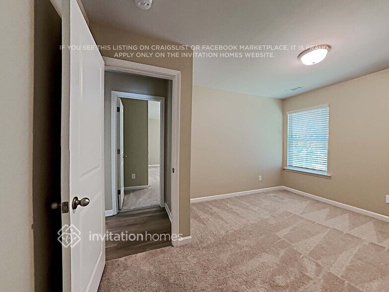 Building Photo - 178 Lantana Crossing