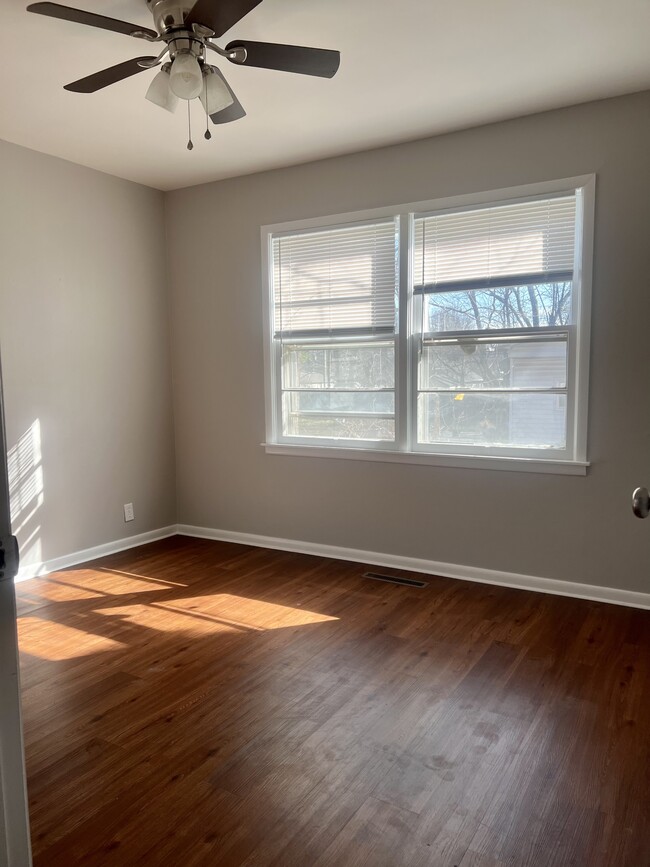 Building Photo - 317 S Seward St