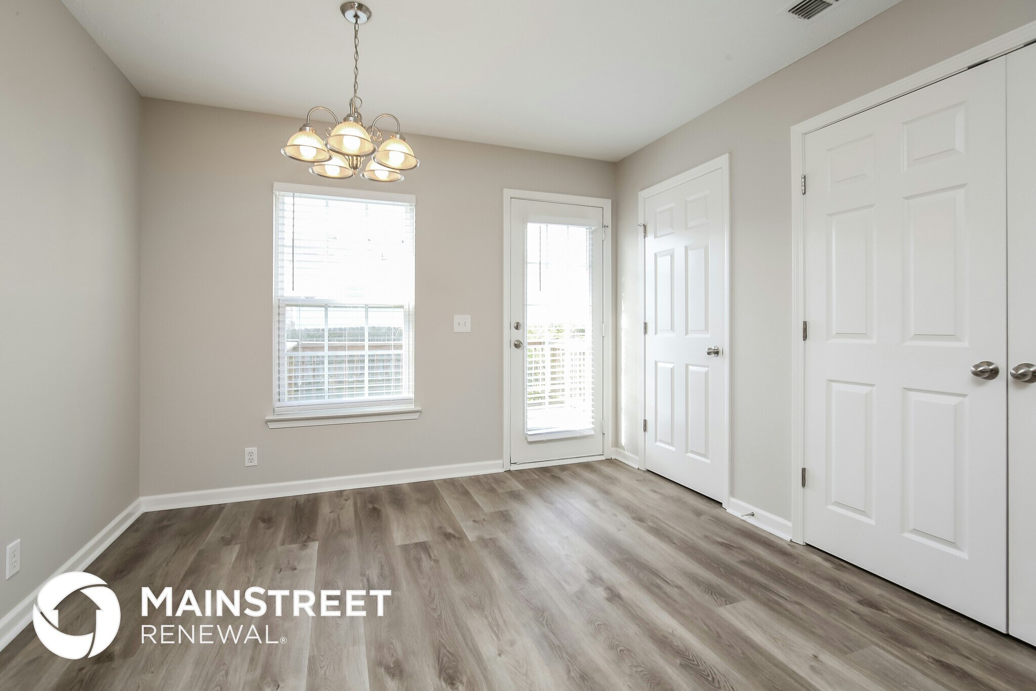 Building Photo - 1112 Sima Shabat Ct