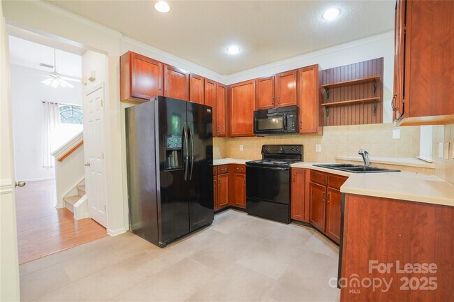 Building Photo - 3210 Summerfield Ridge Ln