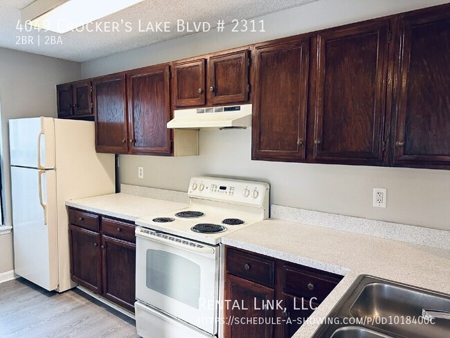 Building Photo - 4049 Crockers Lake Blvd