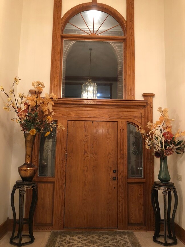 Building Photo - 6518 W 132nd St