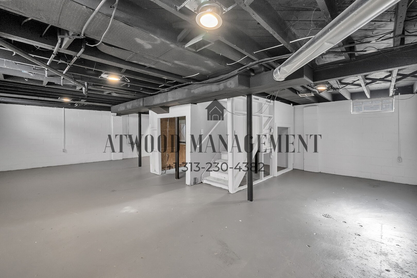 Building Photo - 9973 Winthrop St