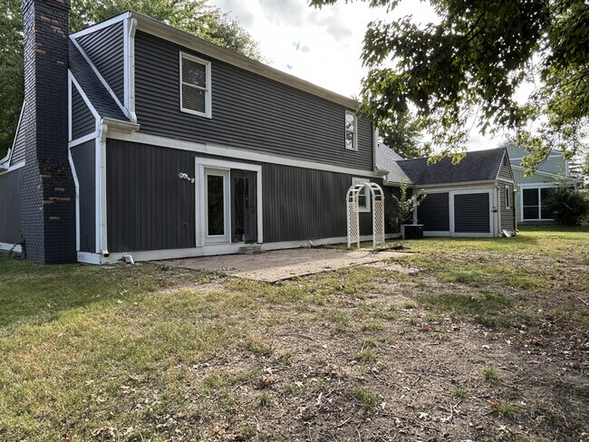 Building Photo - 8326 Christiana Ln