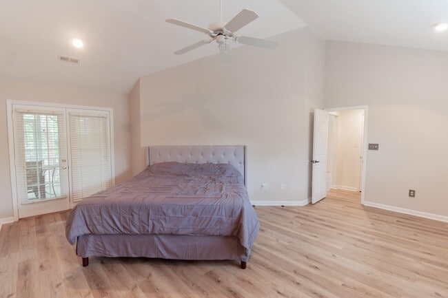 Building Photo - 1813 Windmere Way