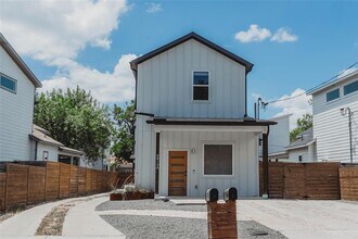 Building Photo - 6813 Porter St