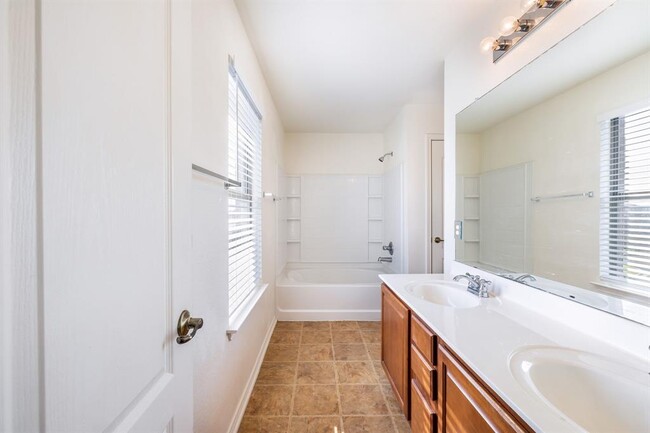 Building Photo - 4507 Mellow Hollow Dr