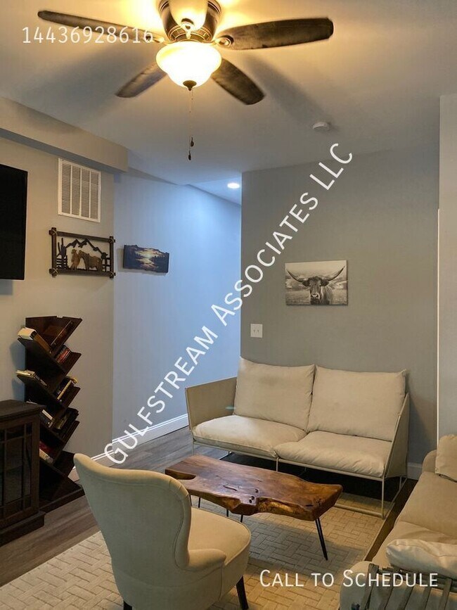 Building Photo - 555 Presstman St