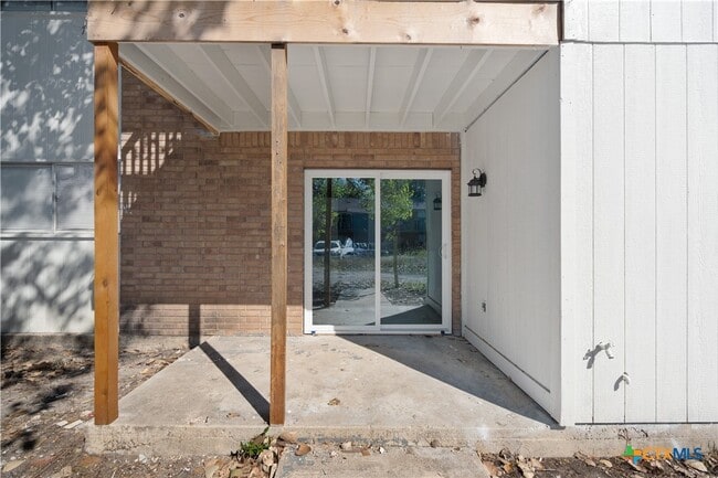 Building Photo - 2213 B Valley Forge Ave