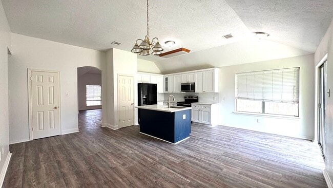 Building Photo - 6422 Diamond Rock Dr