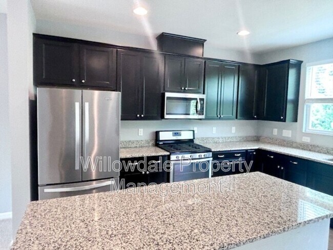 Building Photo - 6002 Kentworth Dr