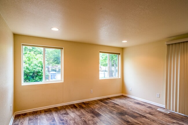 Building Photo - 2909 W Kiowa St