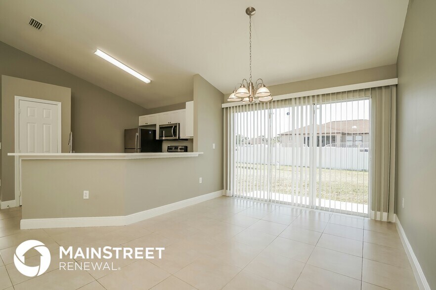 Building Photo - 2701 36th St SW