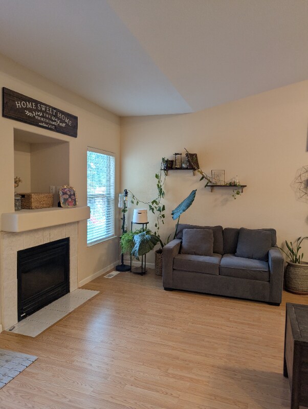 Building Photo - 3250 Segura Ct